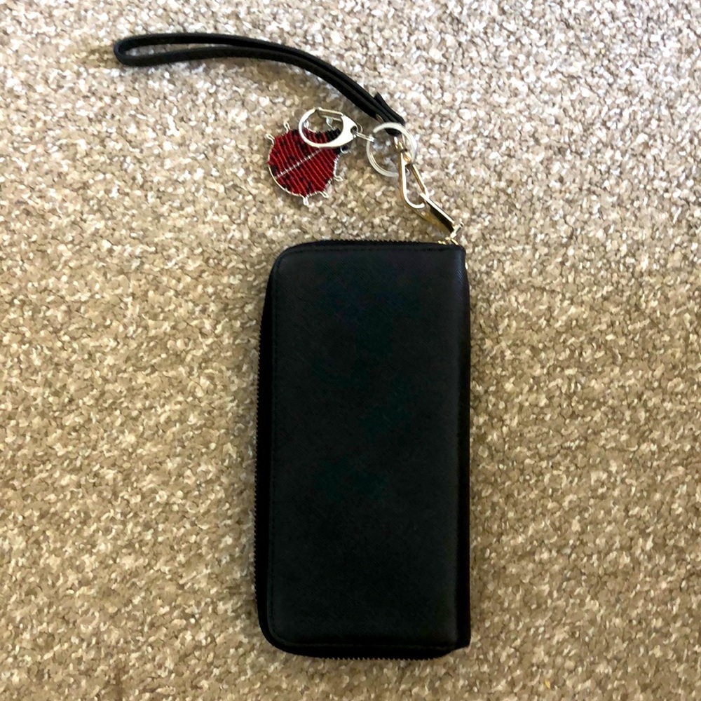 Black Wallet w/ Strap & Keychain